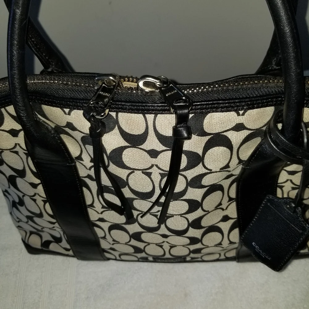 Coach Bleecker Preston Tote - Picture 4 of 15